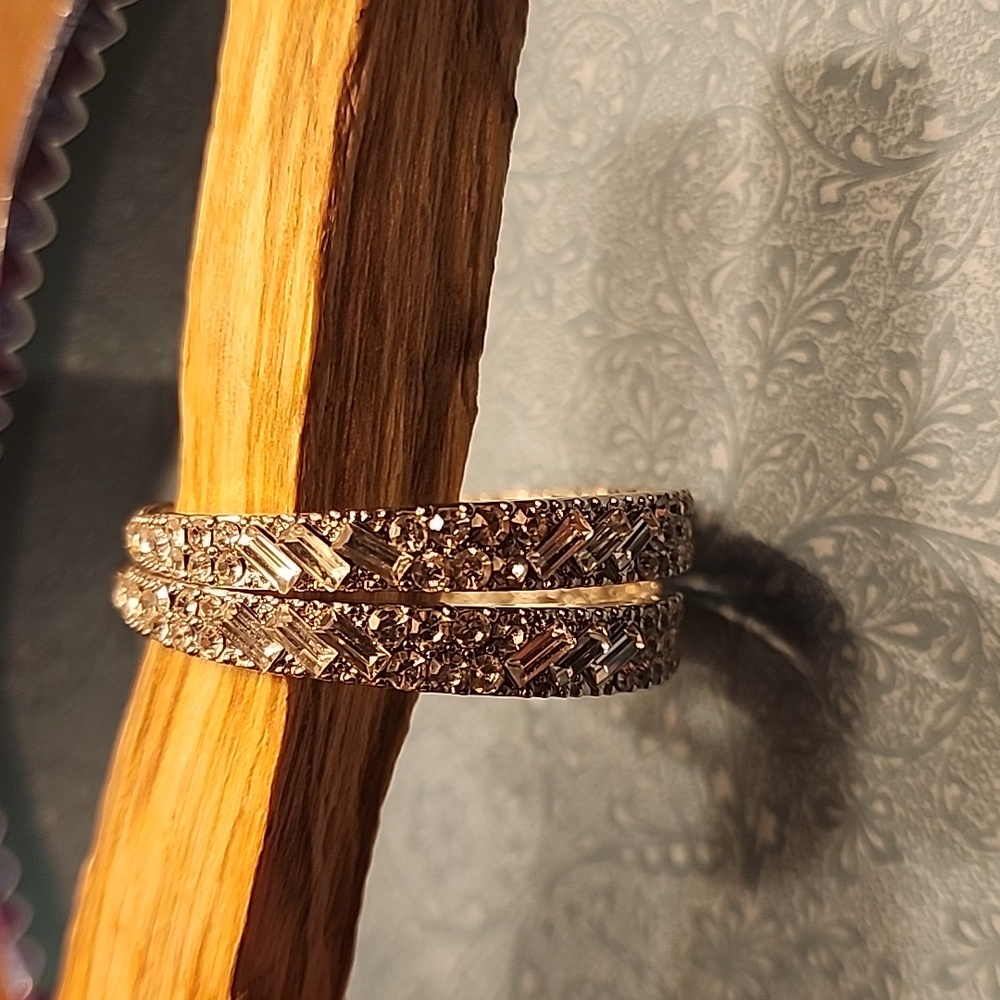 Silver hoops w faux diamonds